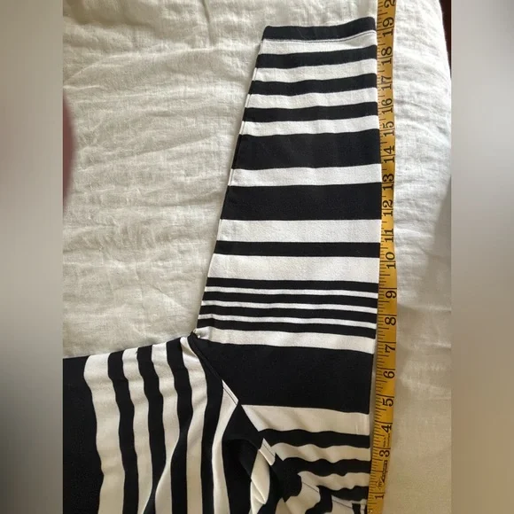 Women’s Coolibar Oceanside Tunic Black and White Striped Dress Sz M - Picture 9 of 10